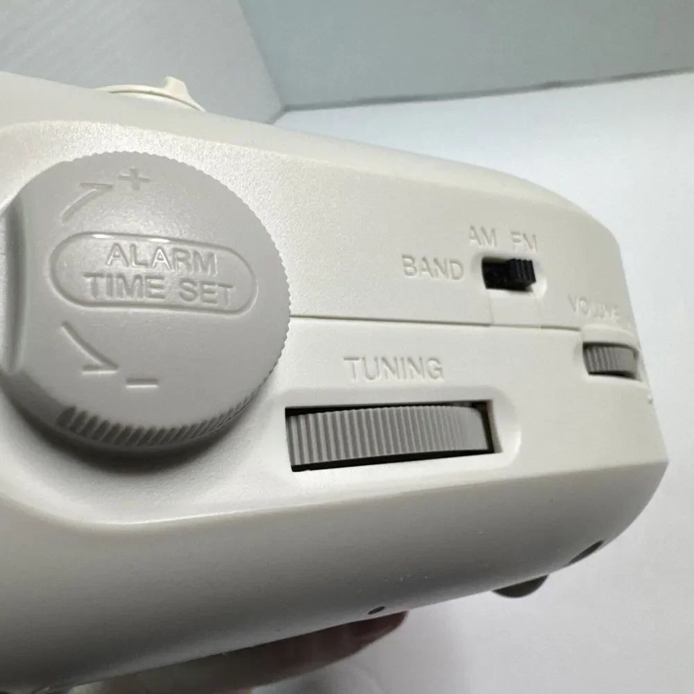 Sony ICF-C318 Dream Machine AM/FM‎ Dual Alarm Clock Radio Model White Tested